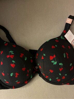 Cacique Black Cherry Print T-Shirt Bra